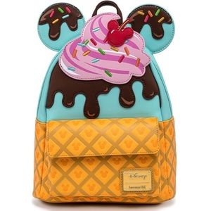 🎉FREE SHIPPING🎉New with tags Loungefly backpack